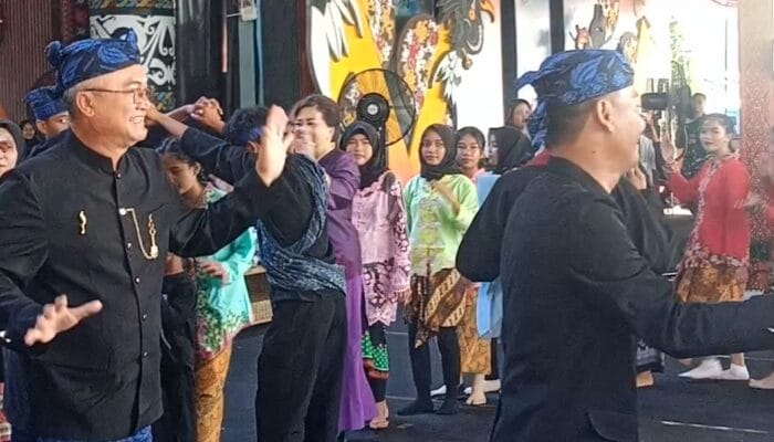 Kesenian dan Budaya Paguyuban Sunda Warnai Irau ke-11 dan HUT ke-26 Malinau