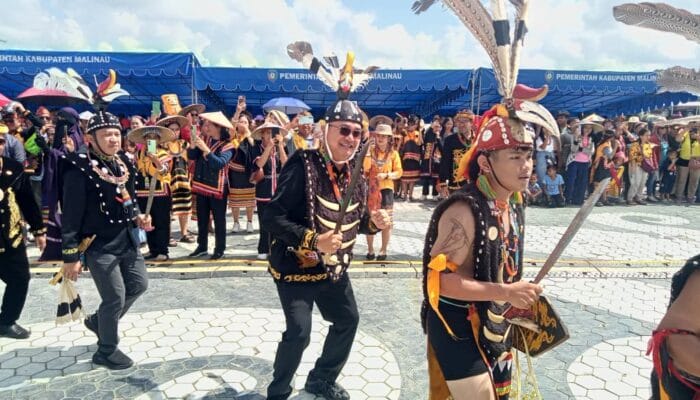 Jadi Etnis Terakhir Yang Tampil, Dayak Bulusu Meriahkan Irau ke-11 dengan Ragam Kesenian dan Budaya