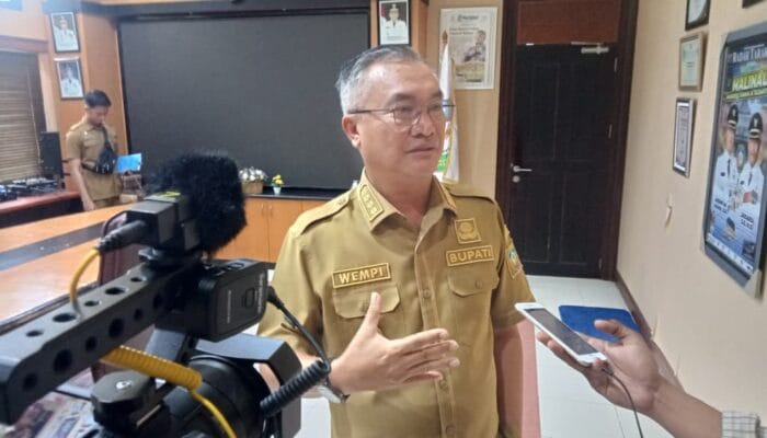 Bupati Wempi Pantau Giram Baru di Sungai Bahau, Cegah Inflasi di Perbatasan dan Pedalaman