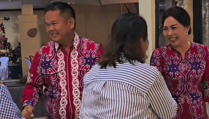 Sukacita Natal dan Keakraban Sekda Malinau Warnai Open House di Rumah Jabatan