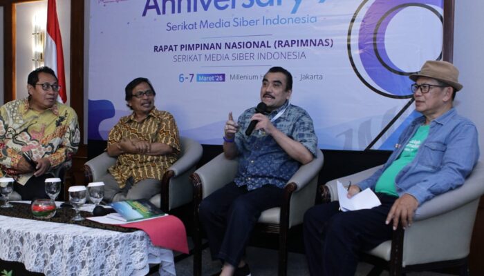 Peringatan HUT ke-9 SMSI di Jakarta Berlangsung Khidmat, Prosesi Pemotongan Tumpeng Jadi Momentum Kebersamaan