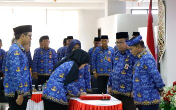 Gubernur Lantik Pejabat Fungsional dan PNS, Ingatkan Tanggung Jawab ASN