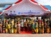 Pimpin Upacara Hardiknas 2026, Gubernur Serukan Penguatan Pendidikan Nasional 