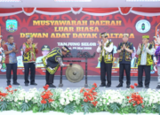 Gubernur Buka Musdalub DAD Kaltara, Perkuat Persatuan dan Peran Adat dalam Pembangunan