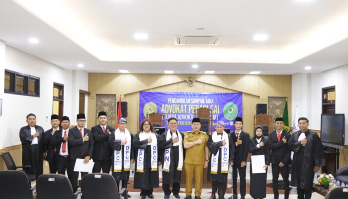 Pengangkatan Advokat Peradi SAI, Wagub Ingkong Ala Ingatkan Pentingnya Menjaga Integritas
