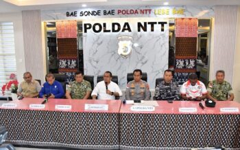 Gerak Cepat Polri Tanggap Gempa: Siang Kapolda NTT Terbang ke Sikka, Malam Ini Perkuatan Mabes Diberangkatkan